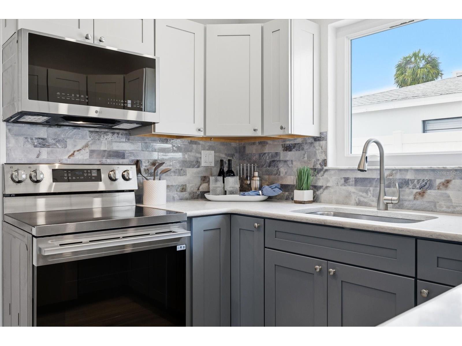 105 3rd Street Belleair Beach FL 33786 TB8488809 image21