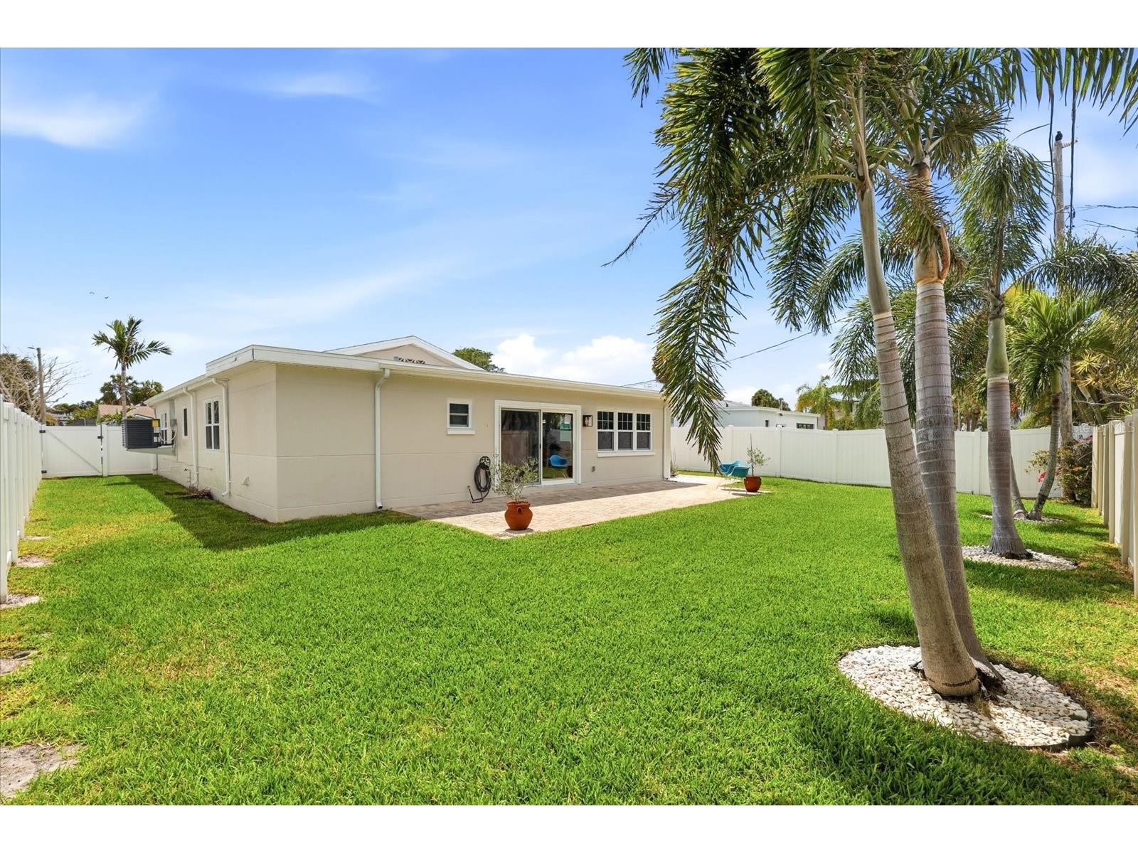 105 3rd Street Belleair Beach FL 33786 TB8488809 image40
