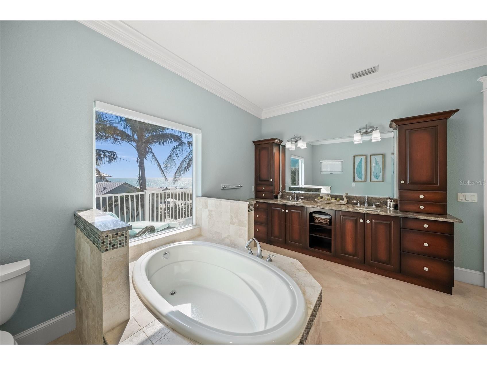 105 49th Street Holmes Beach FL 34217 A4683981 image31
