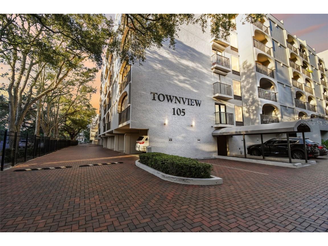 105 4th Avenue NE #203 Saint Petersburg FL 33701 U8218496 image1