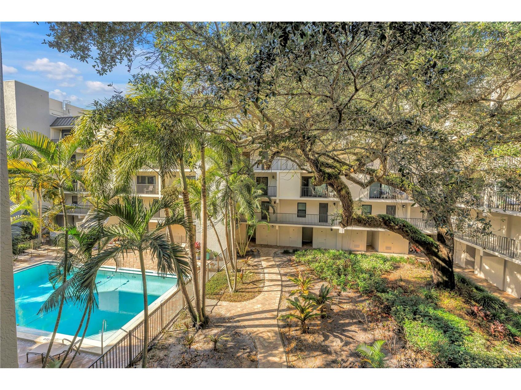 105 4th Avenue NE #220 Saint Petersburg FL 33701 TB8512352 image28