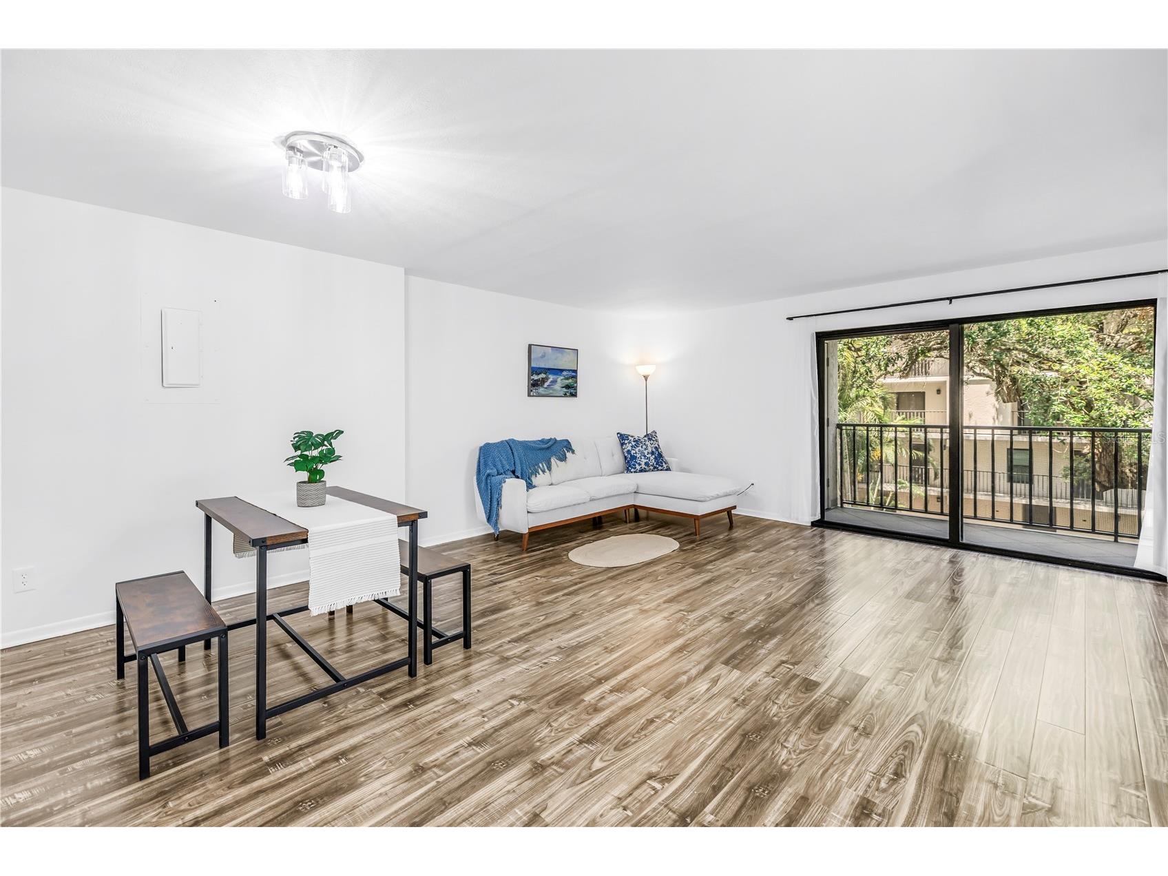 105 4th Avenue NE #220 Saint Petersburg FL 33701 TB8512352 image3