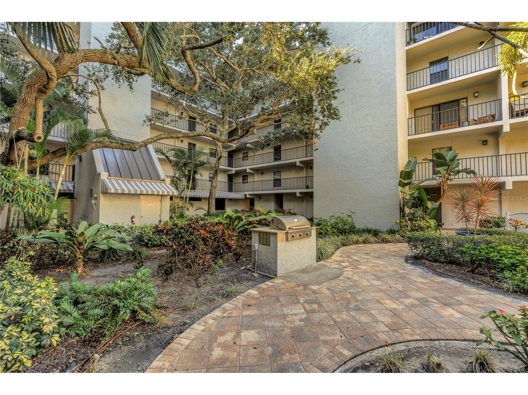 105 4th Avenue NE #220 Saint Petersburg FL 33701 TB8512352 image36