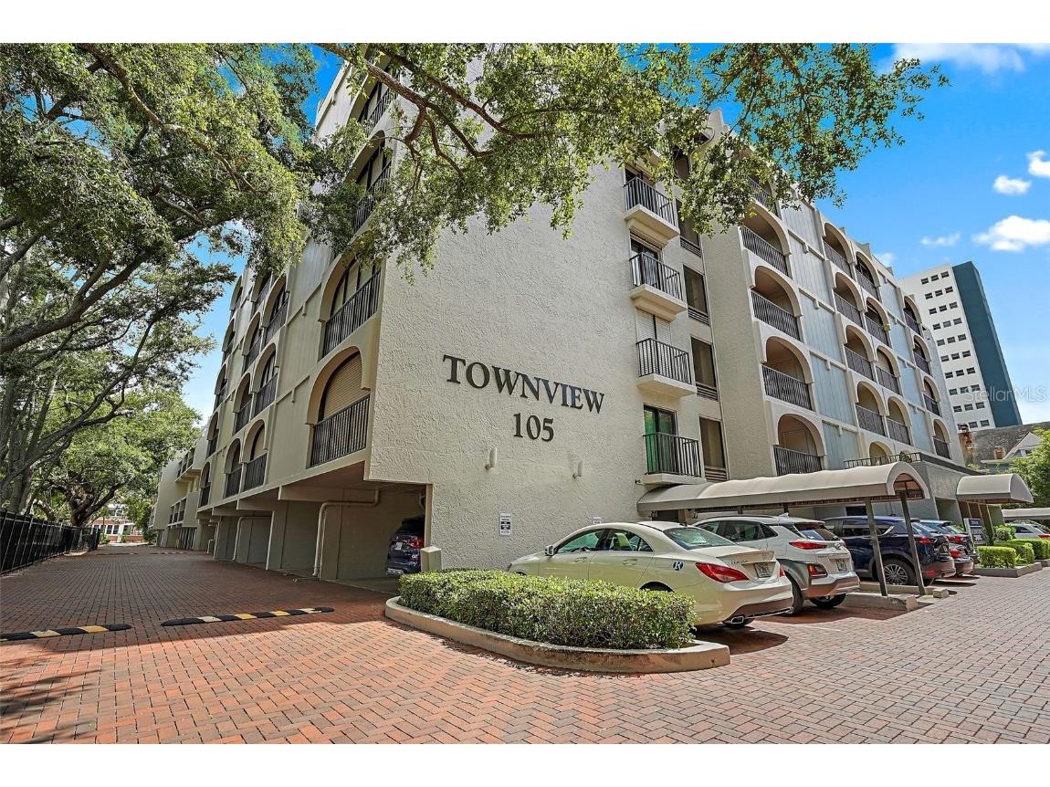 105 4th Avenue NE #403 Saint Petersburg FL 33701 U8247792 image1