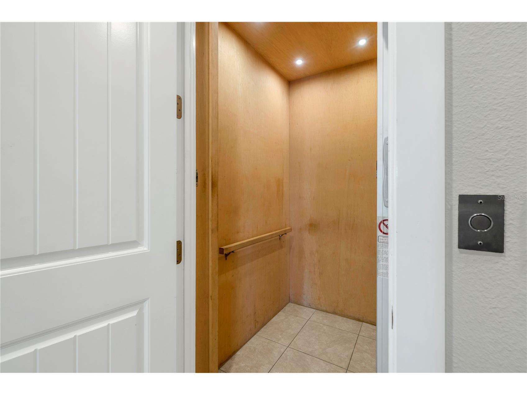 105 4th Street S Bradenton Beach FL 34217 A4682878 image21