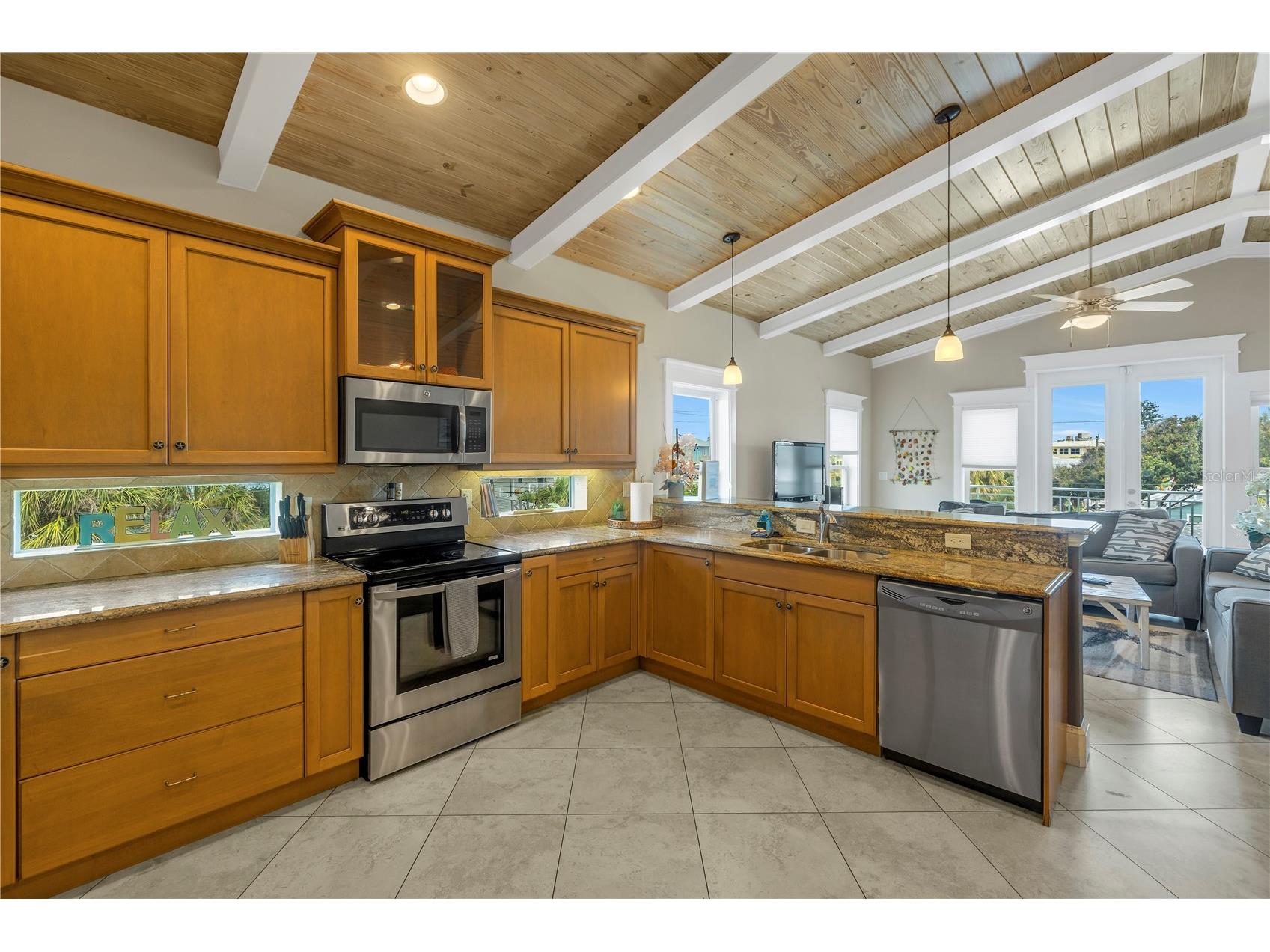 105 4th Street S Bradenton Beach FL 34217 A4682878 image9