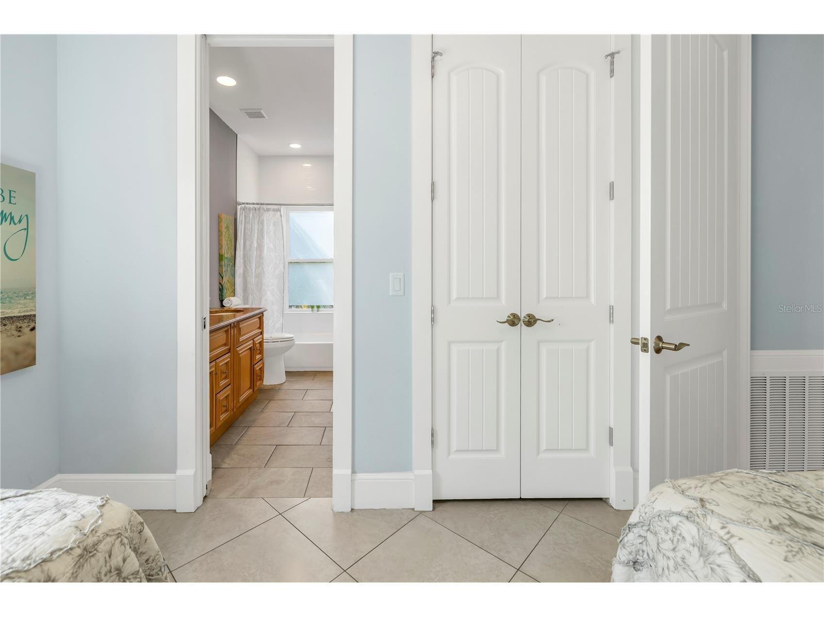 105 4th Street S Bradenton Beach FL 34217 A4693173 image30