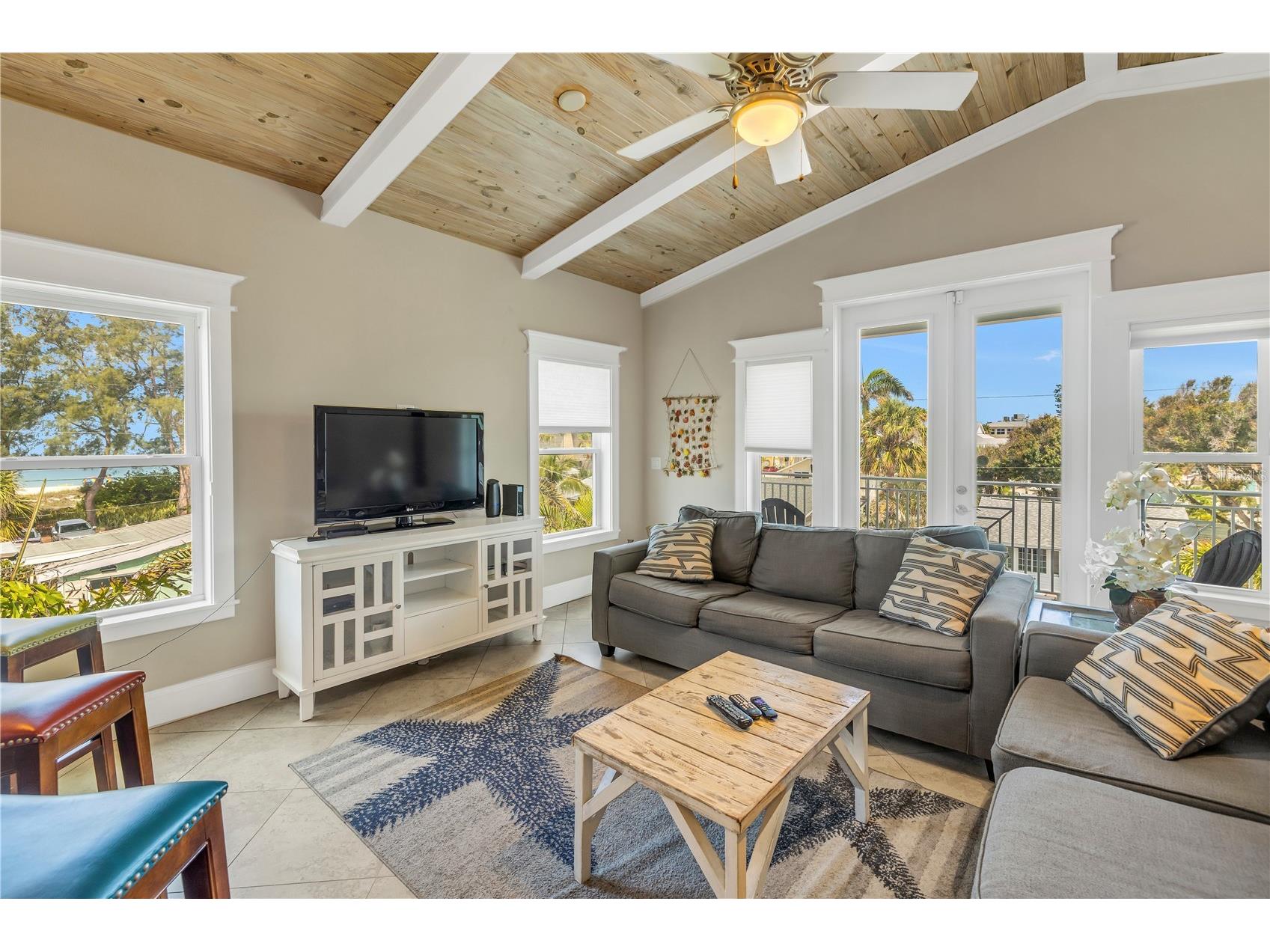 105 4th Street S Bradenton Beach FL 34217 A4693173 image47