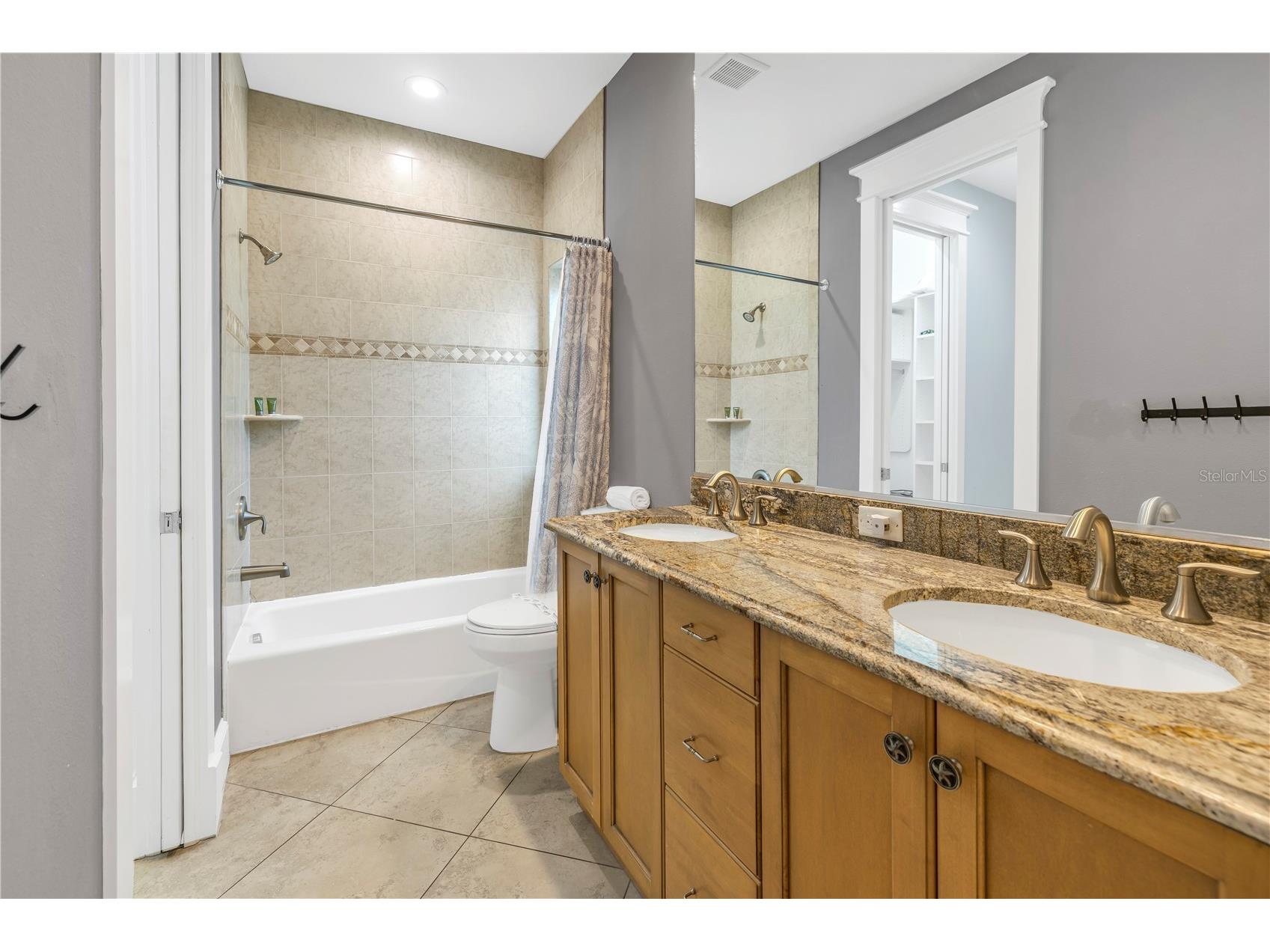 105 4th Street S Bradenton Beach FL 34217 A4693173 image64