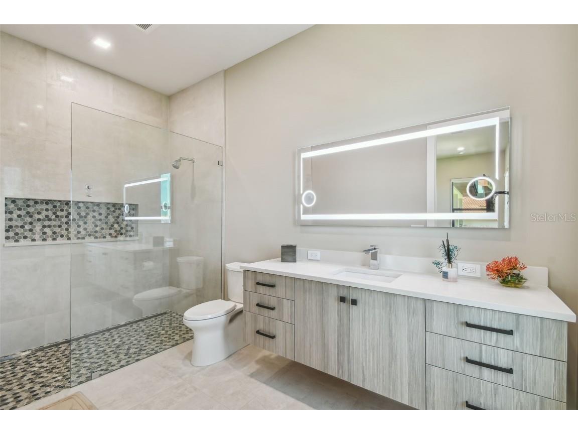 105 9th Street E Tierra Verde FL 33715 - TAMPA BAY TB8399186 image70