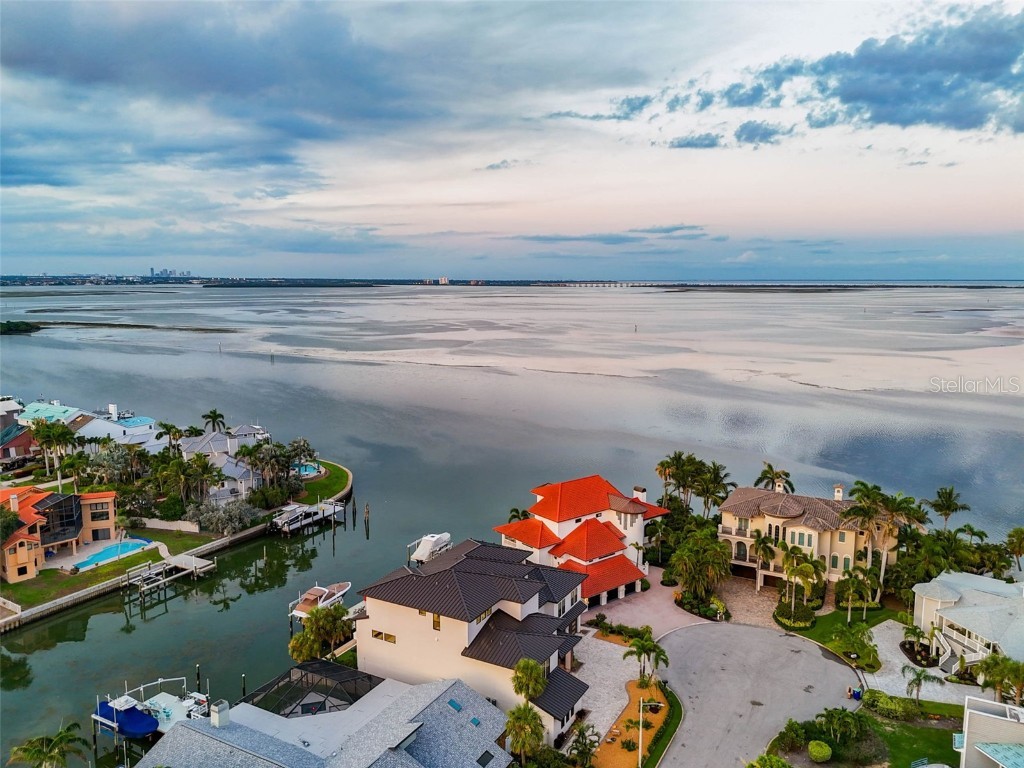 105 9th Street E Tierra Verde FL 33715 - TAMPA BAY TB8399186 image98