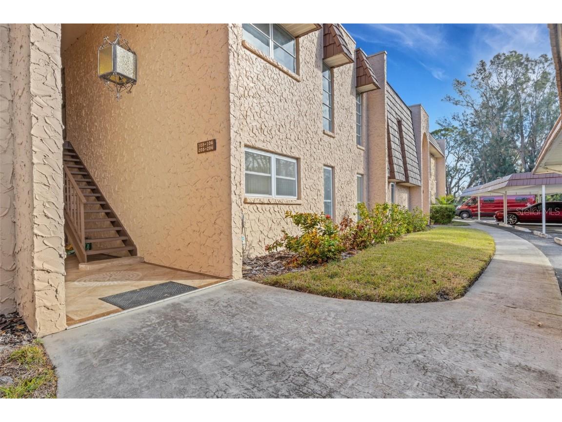 105 Aspen Circle #105 Seminole FL 33777 TB8330402 image1