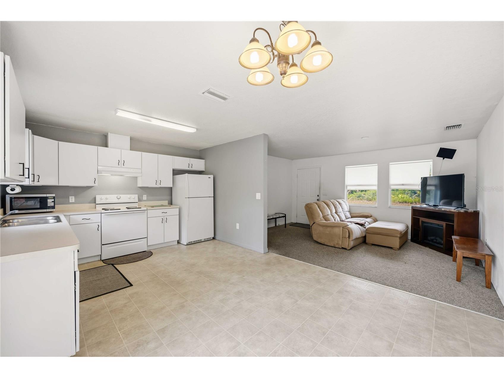 105 Biscayne Drive Port Charlotte FL 33953 C7527749 image5
