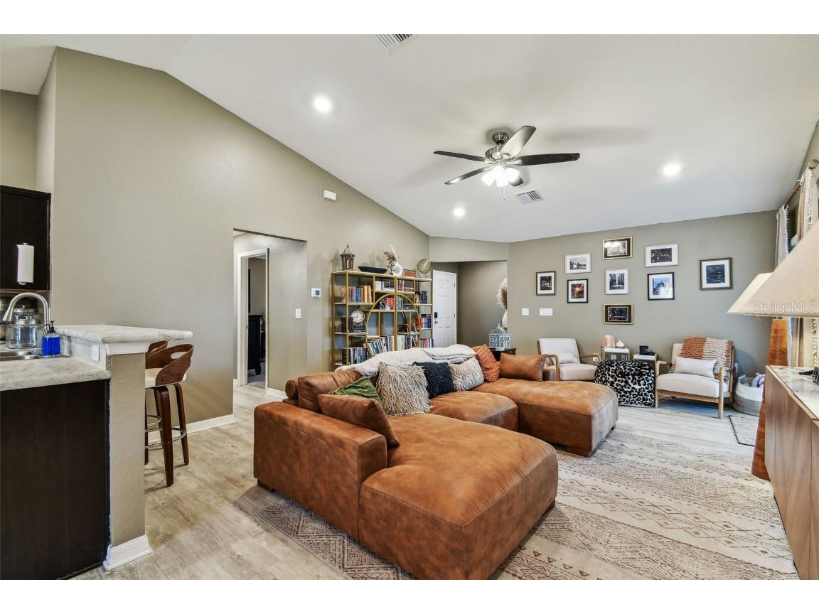 105 Blue Alice Spring Court Ruskin FL 33570 TB8377576 image13