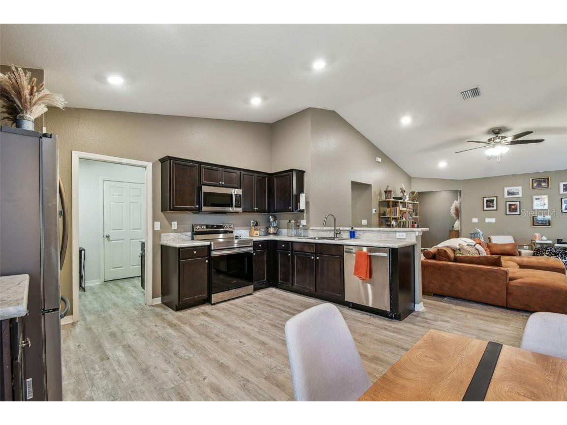 105 Blue Alice Spring Court Ruskin FL 33570 TB8377576 image15