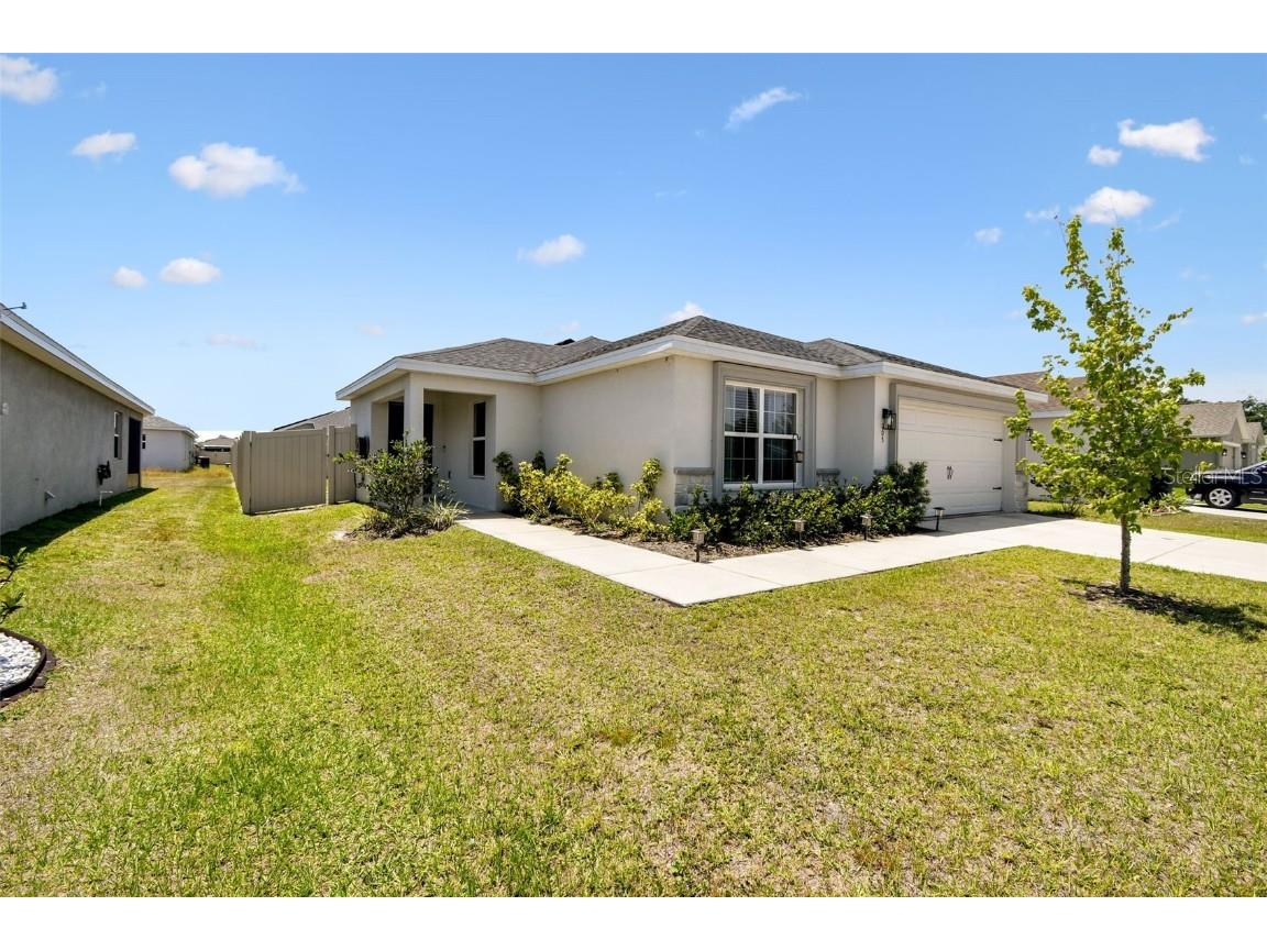 105 Blue Alice Spring Court Ruskin FL 33570 TB8377576 image3