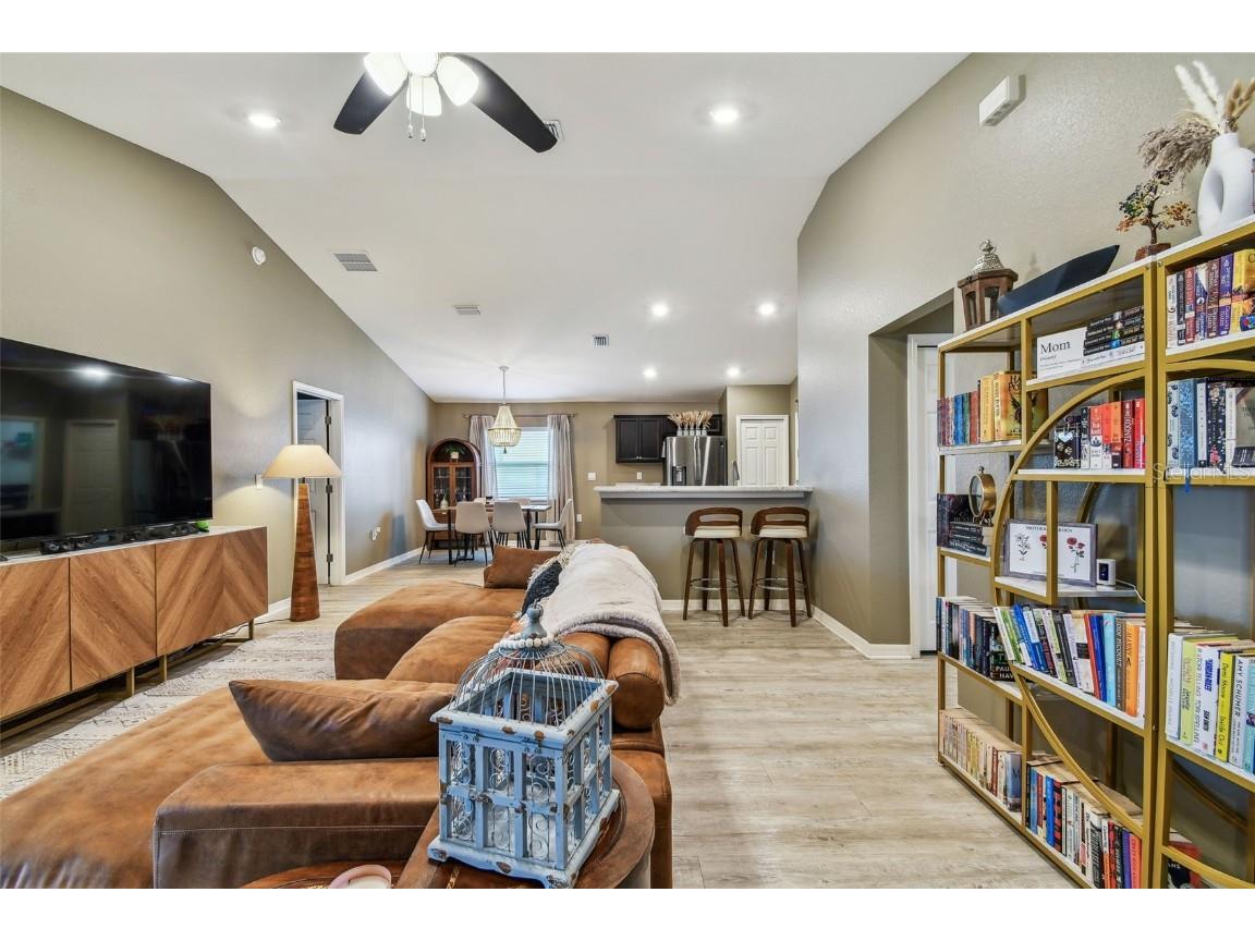 105 Blue Alice Spring Court Ruskin FL 33570 TB8377576 image9