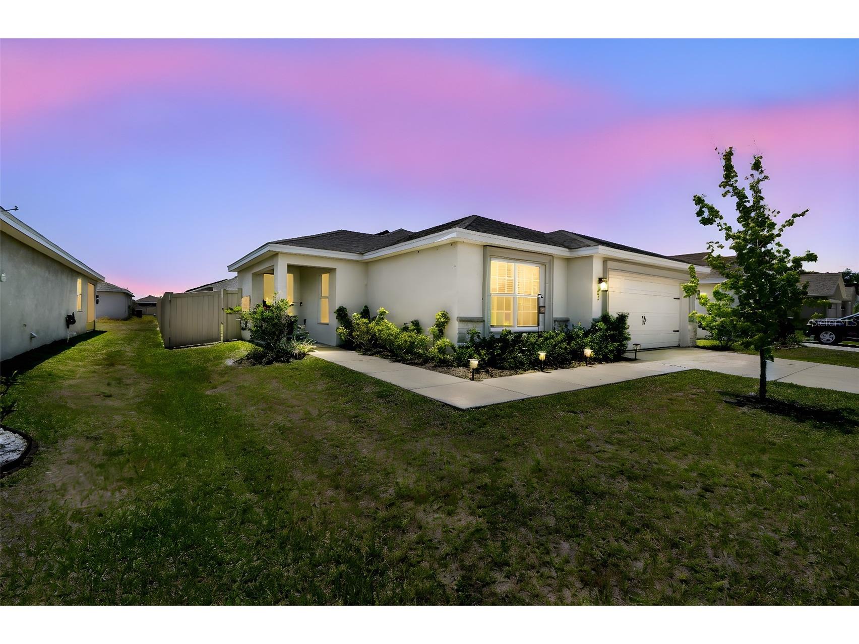 105 Blue Alice Spring Court Ruskin FL 33570 TB8498730 image1