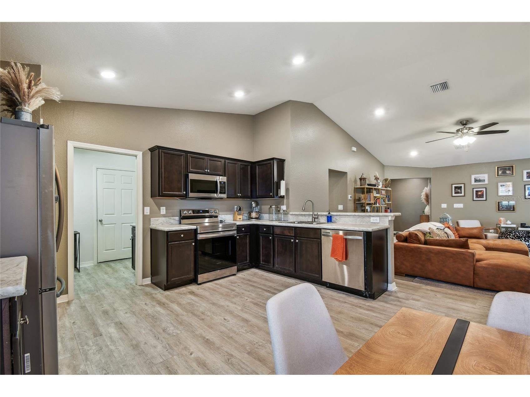 105 Blue Alice Spring Court Ruskin FL 33570 TB8498730 image15