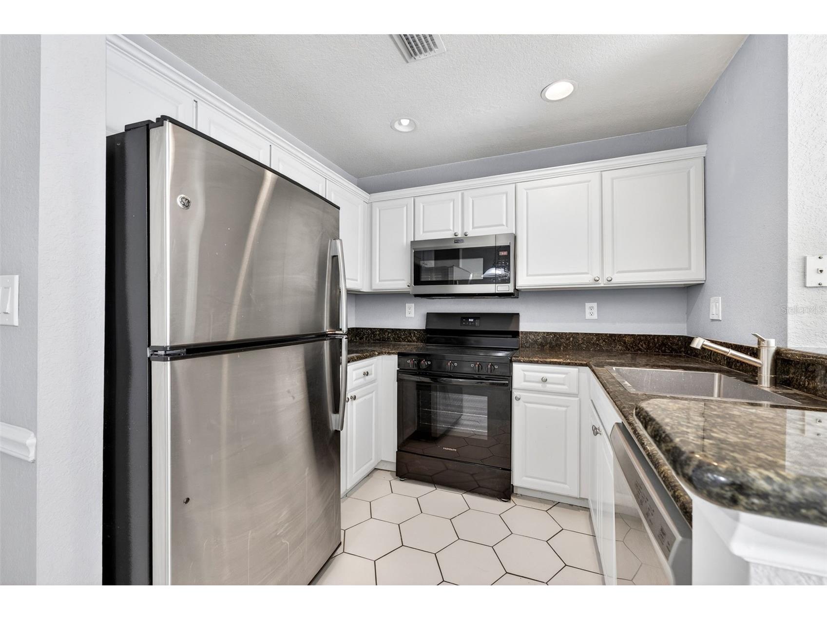 105 Bradford Beach Court Tampa FL 33609 TB8512372 image10