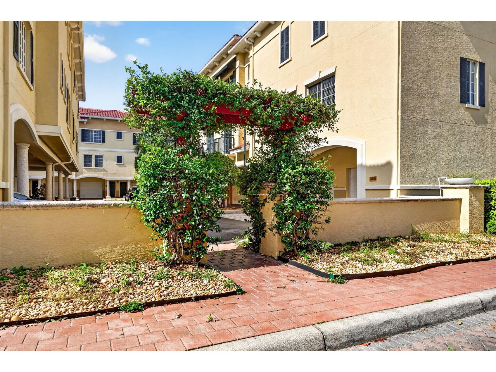 105 Bradford Beach Court Tampa FL 33609 TB8512372 image35