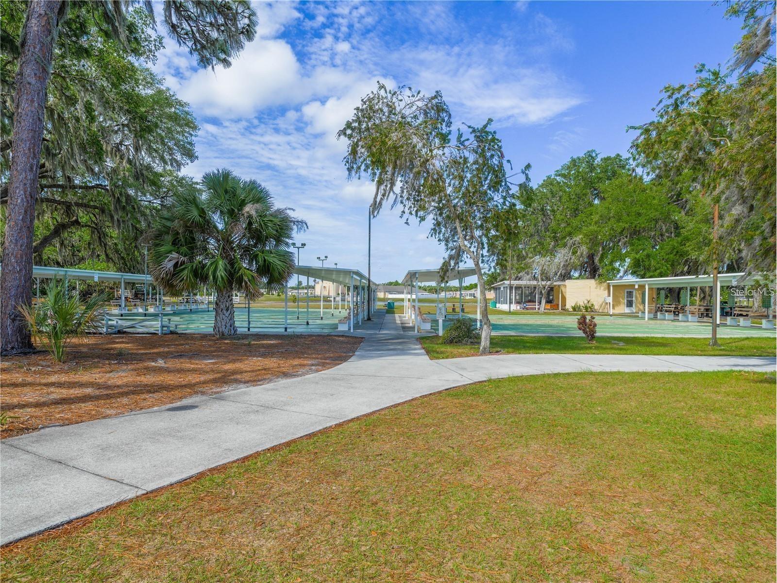 105 Club Circle Lake Wales FL 33898 - LAKE WALK IN WATER K4903319 image39