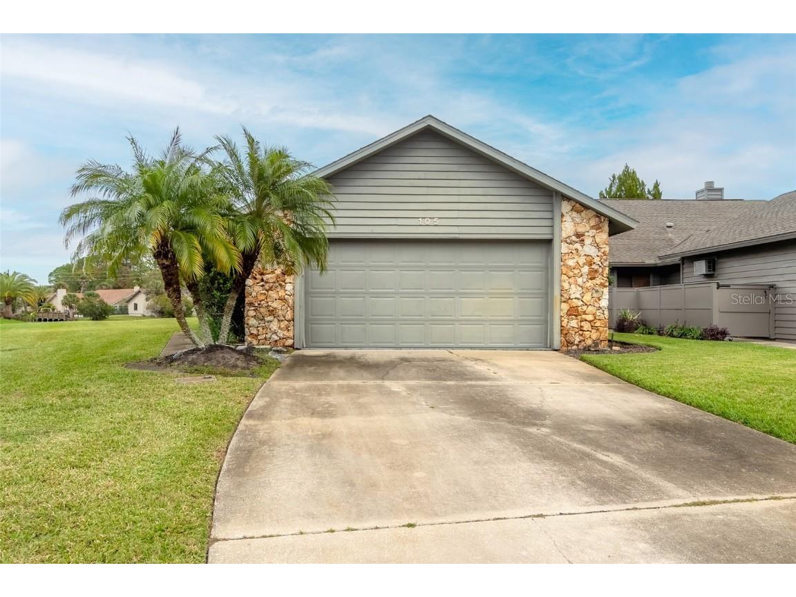 105 Crested Auklet Court Daytona Beach FL 32119 V4933519 image1