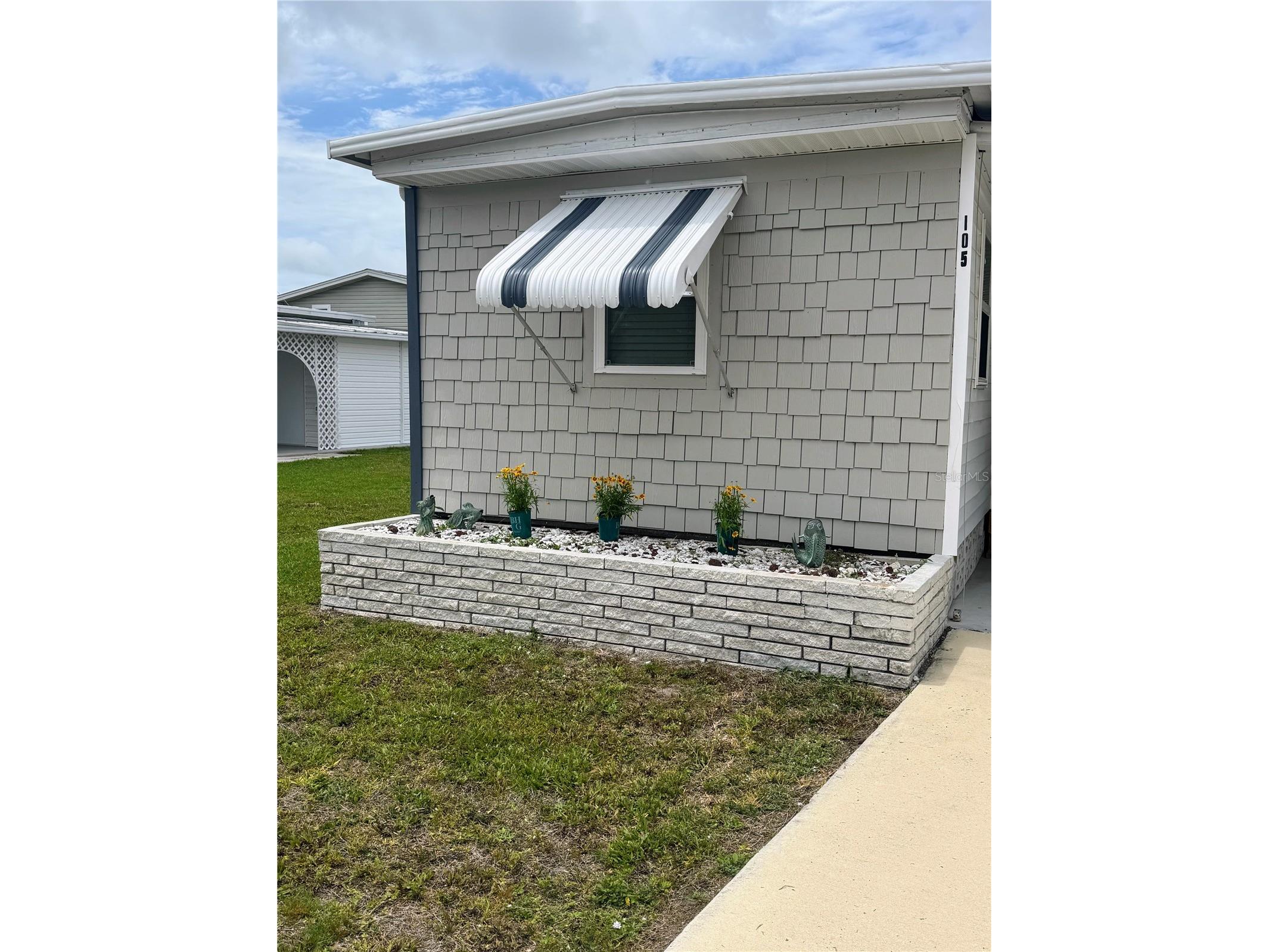 105 Del Rio Drive Palmetto FL 34221 A4692645 image1