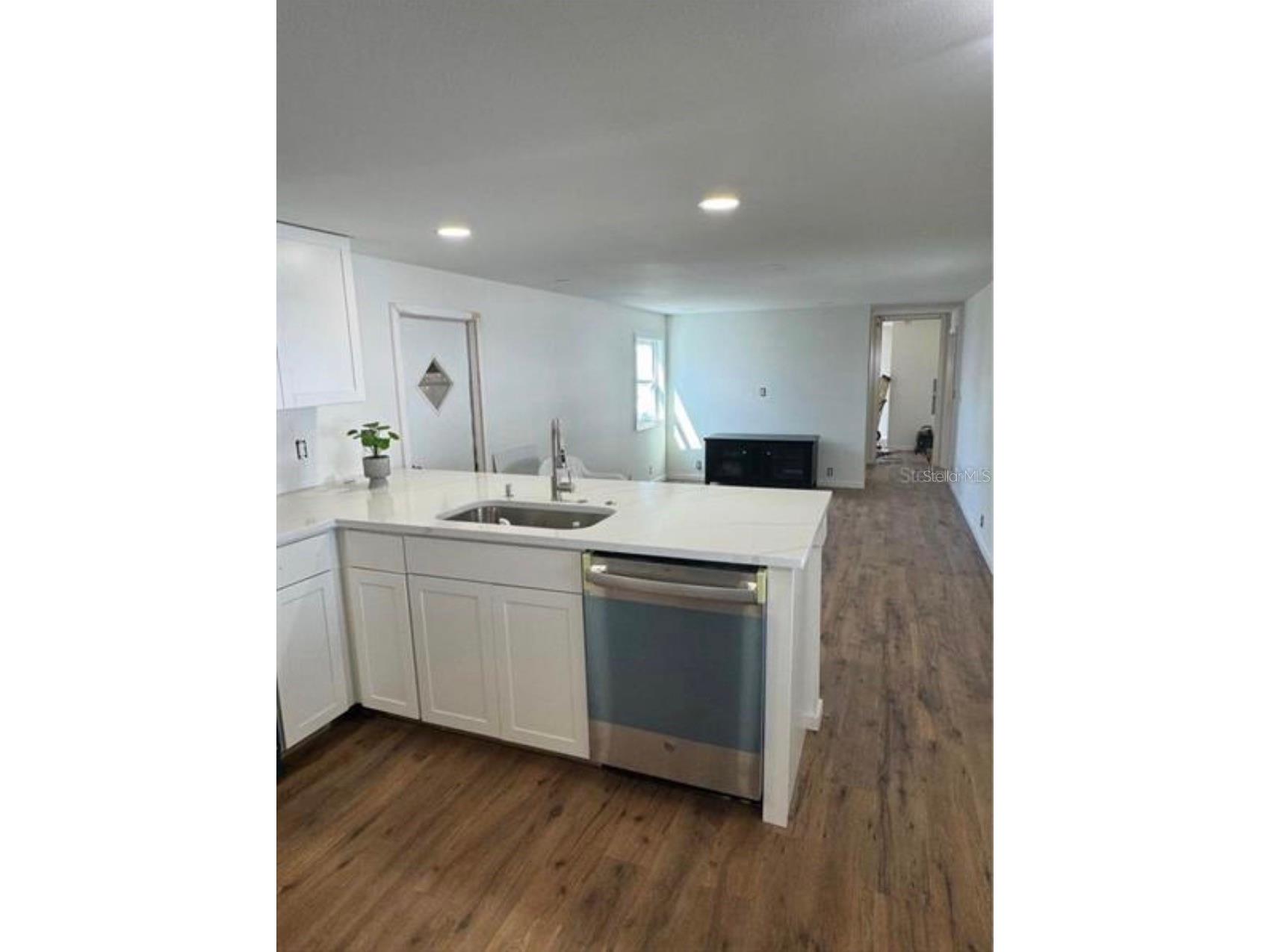 105 Del Rio Drive Palmetto FL 34221 A4692645 image5