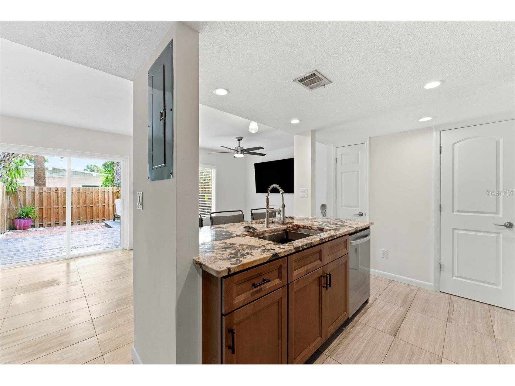 105 E Davis Boulevard #B Tampa FL 33606 TB8496058 image13