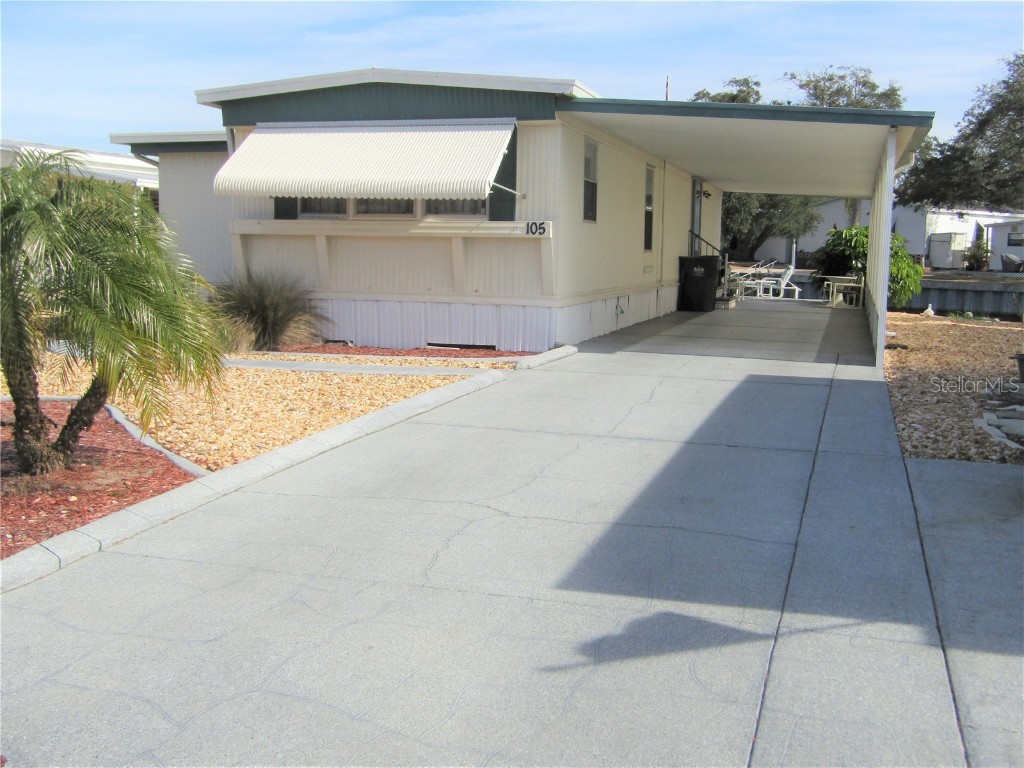 105 E Saint Annes Circle Apollo Beach FL 33572 - SAINT GEORGE CANAL T3426298 image1