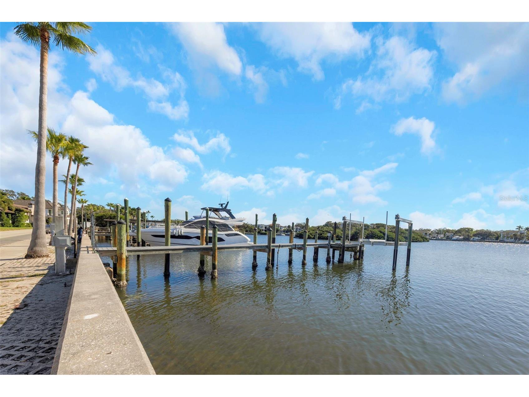 105 Estado Way NE Saint Petersburg FL 33704 TB8460945 image18