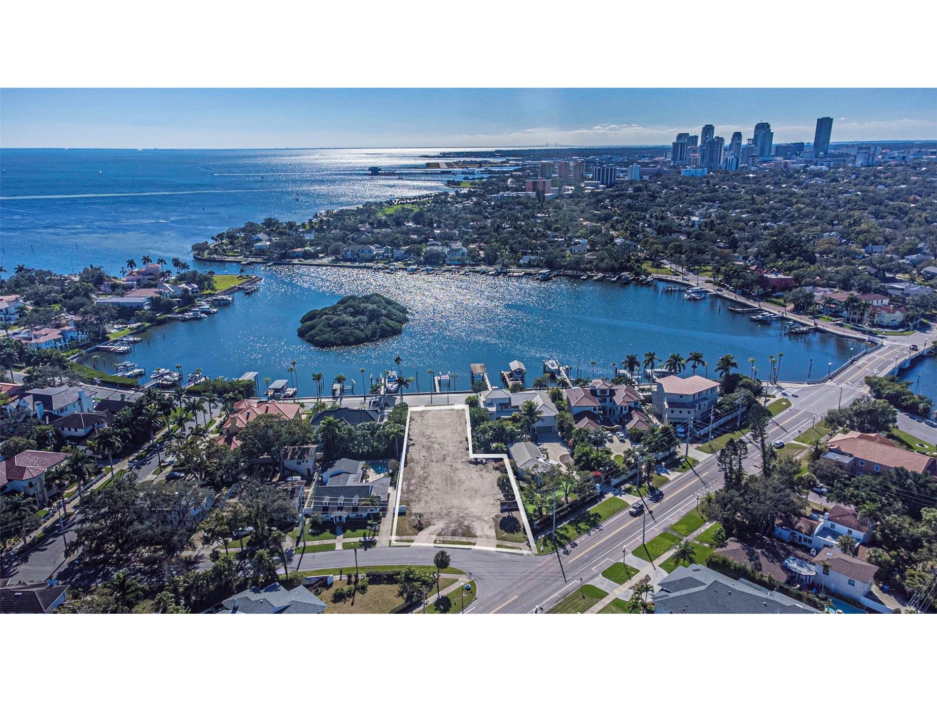 105 Estado Way NE Saint Petersburg FL 33704 TB8460945 image31