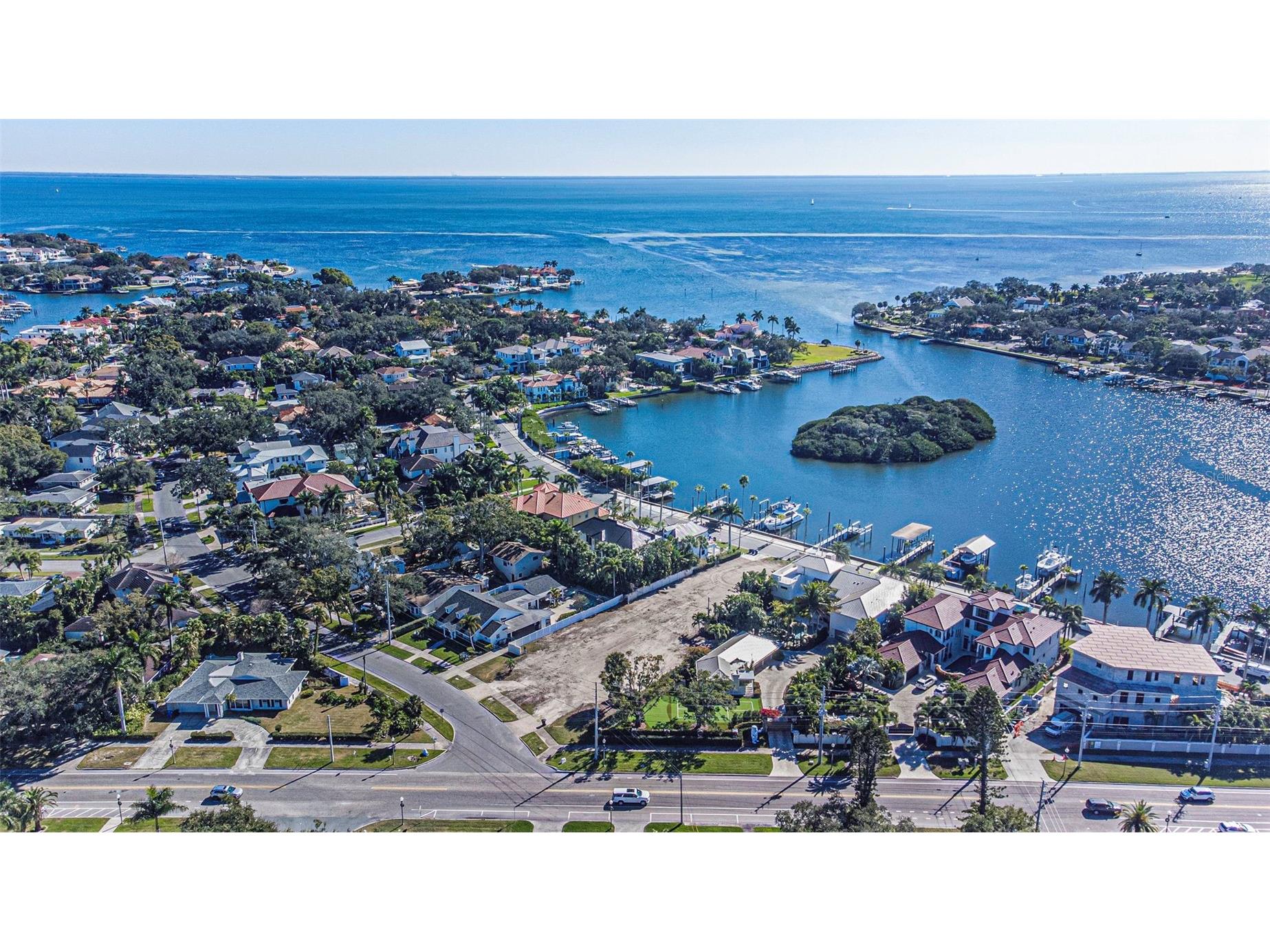 105 Estado Way NE Saint Petersburg FL 33704 TB8460945 image32