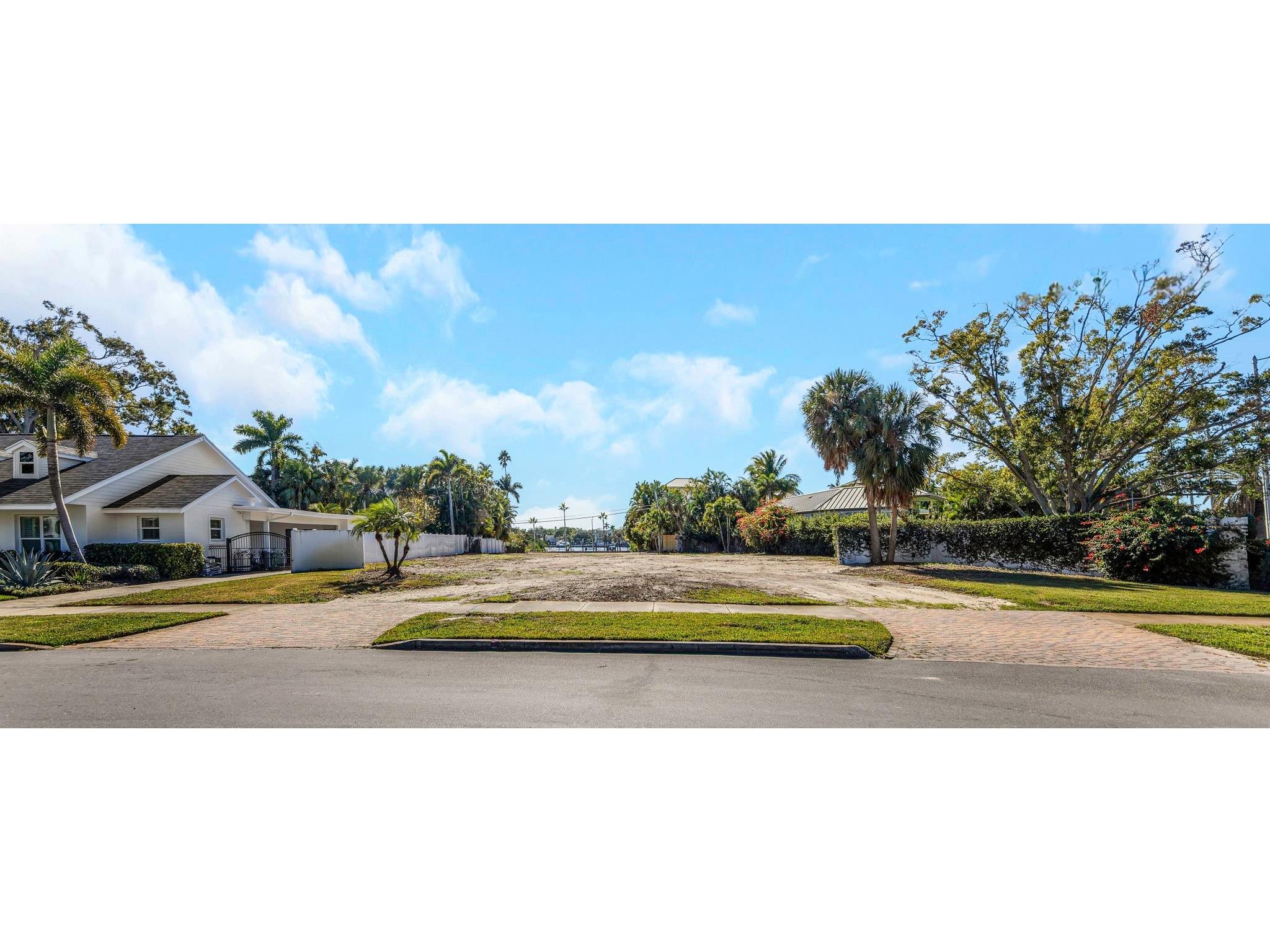 105 Estado Way NE Saint Petersburg FL 33704 TB8460945 image4