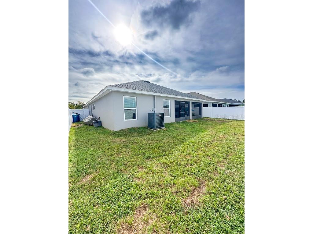 105 Foxtail Loop Davenport FL 33837 L4956125 image18
