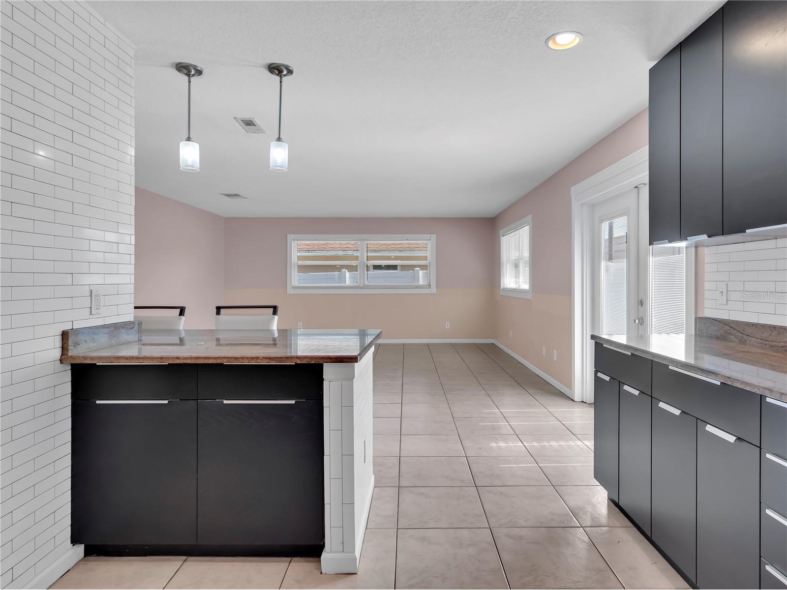 105 Foxwood Drive Brandon FL 33510 TB8509276 image13