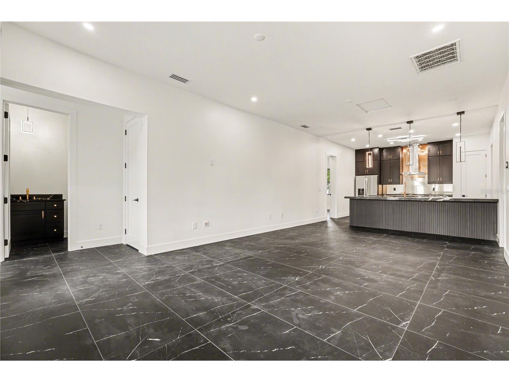 105 Garland Avenue Seffner FL 33584 TB8500178 image12