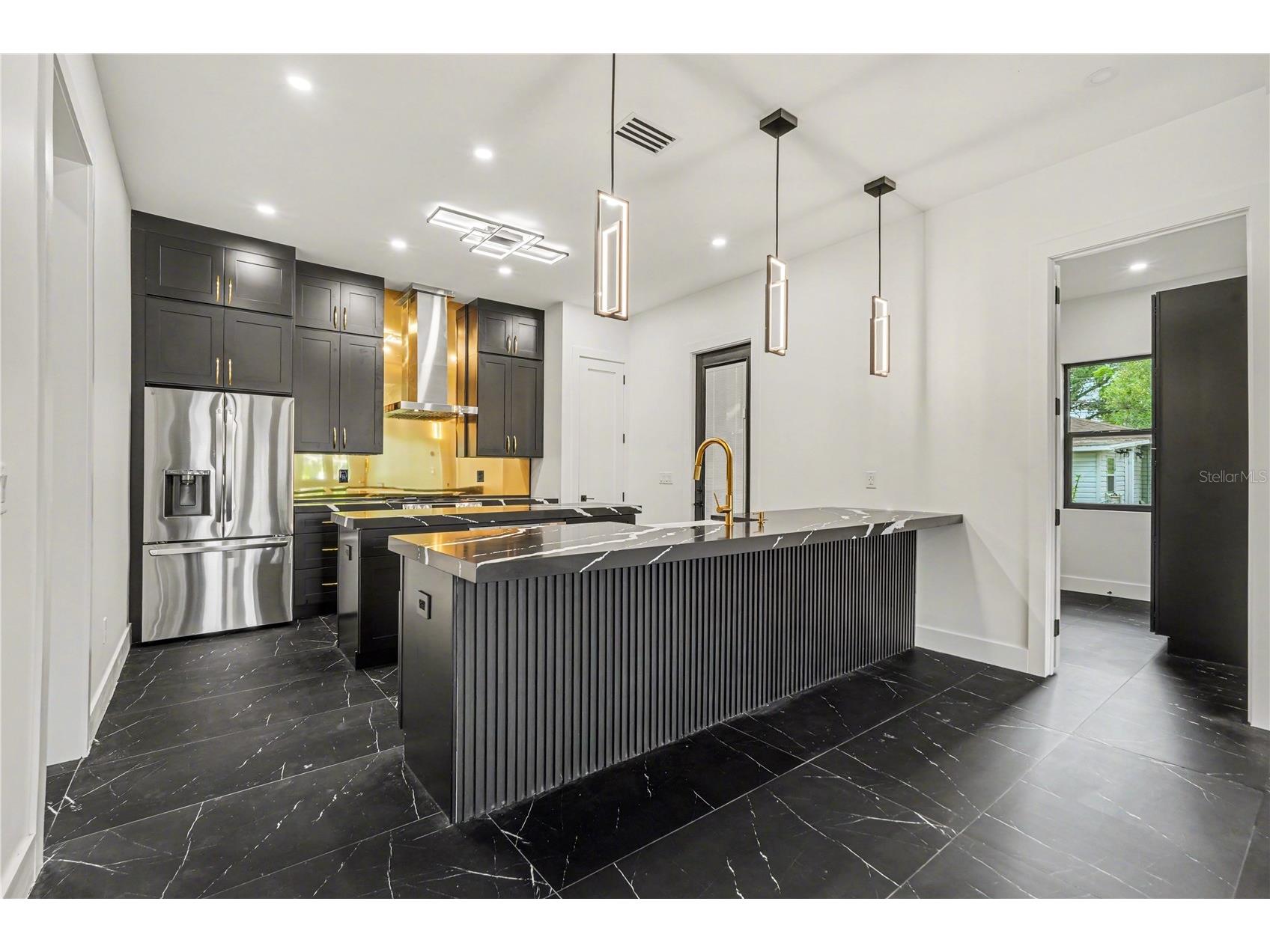 105 Garland Avenue Seffner FL 33584 TB8500178 image18
