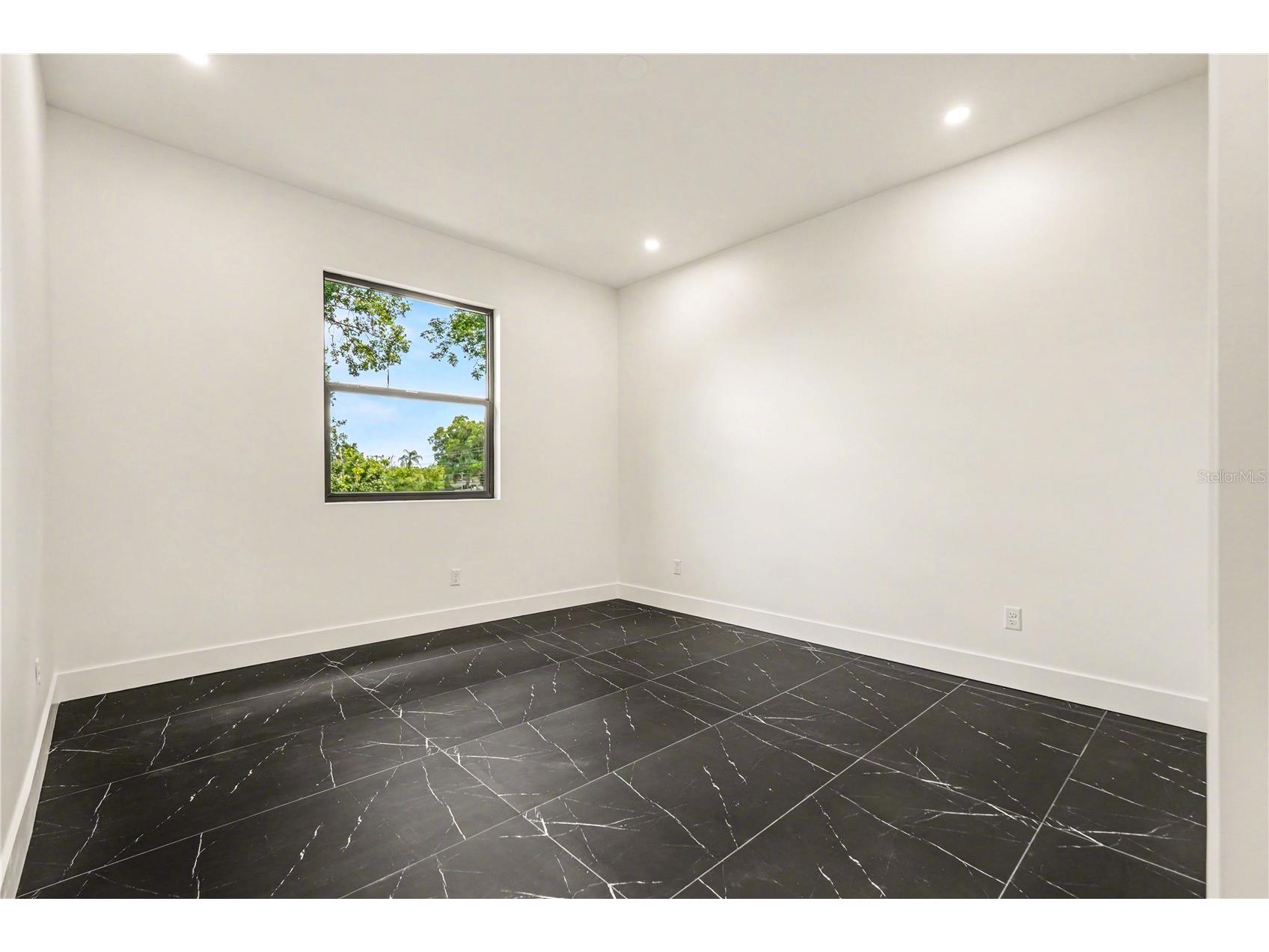 105 Garland Avenue Seffner FL 33584 TB8500178 image23