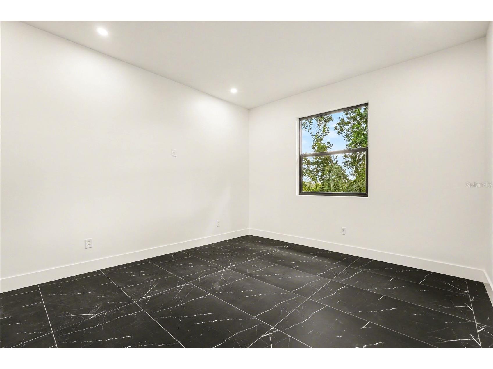 105 Garland Avenue Seffner FL 33584 TB8500178 image25