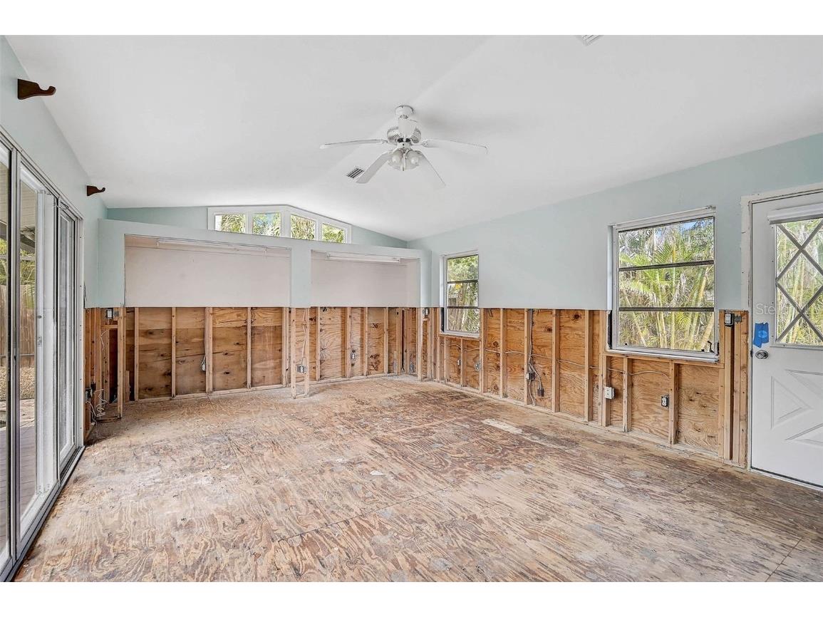 105 Island Circle Sarasota FL 34242 A4647819 image25