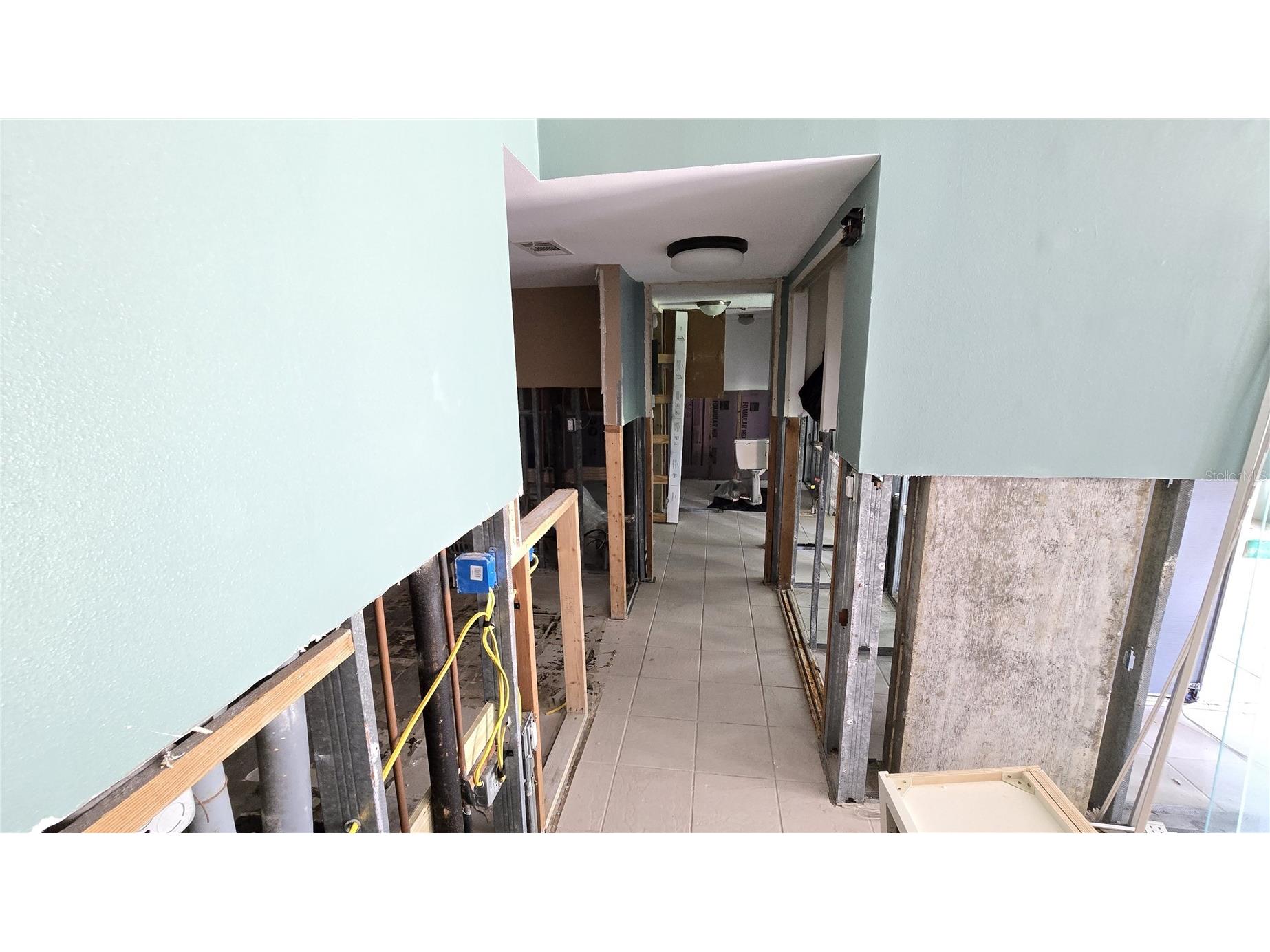 105 Island Way #112 Clearwater Beach FL 33767 TB8520598 image13