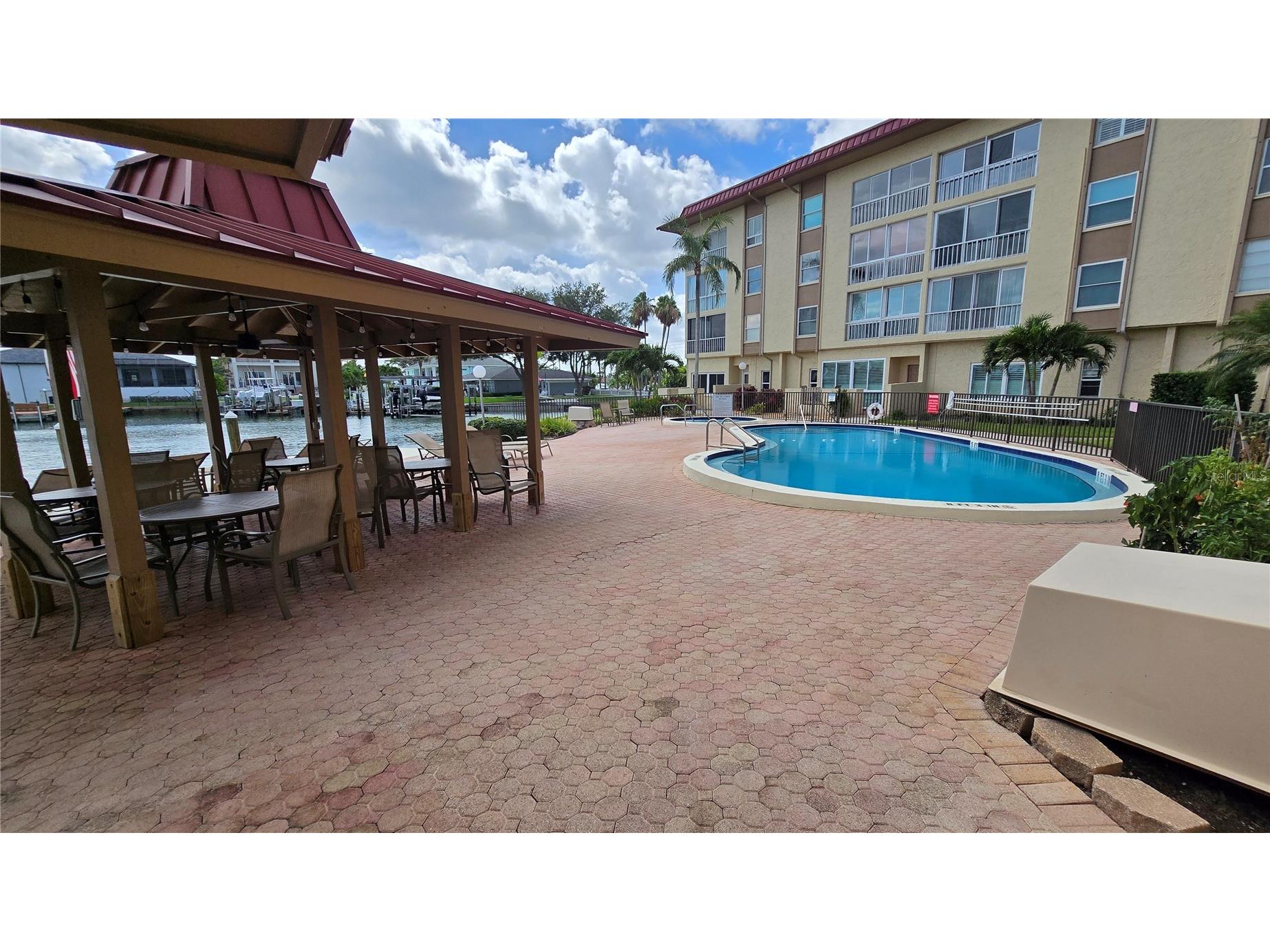 105 Island Way #112 Clearwater Beach FL 33767 TB8520598 image27