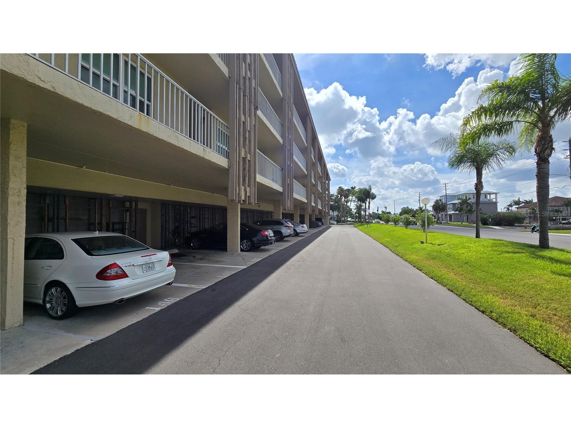 105 Island Way #112 Clearwater Beach FL 33767 TB8520598 image3