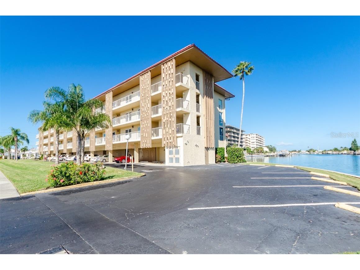 105 Island Way #121 Clearwater Beach FL 33767 TB8439945 image5