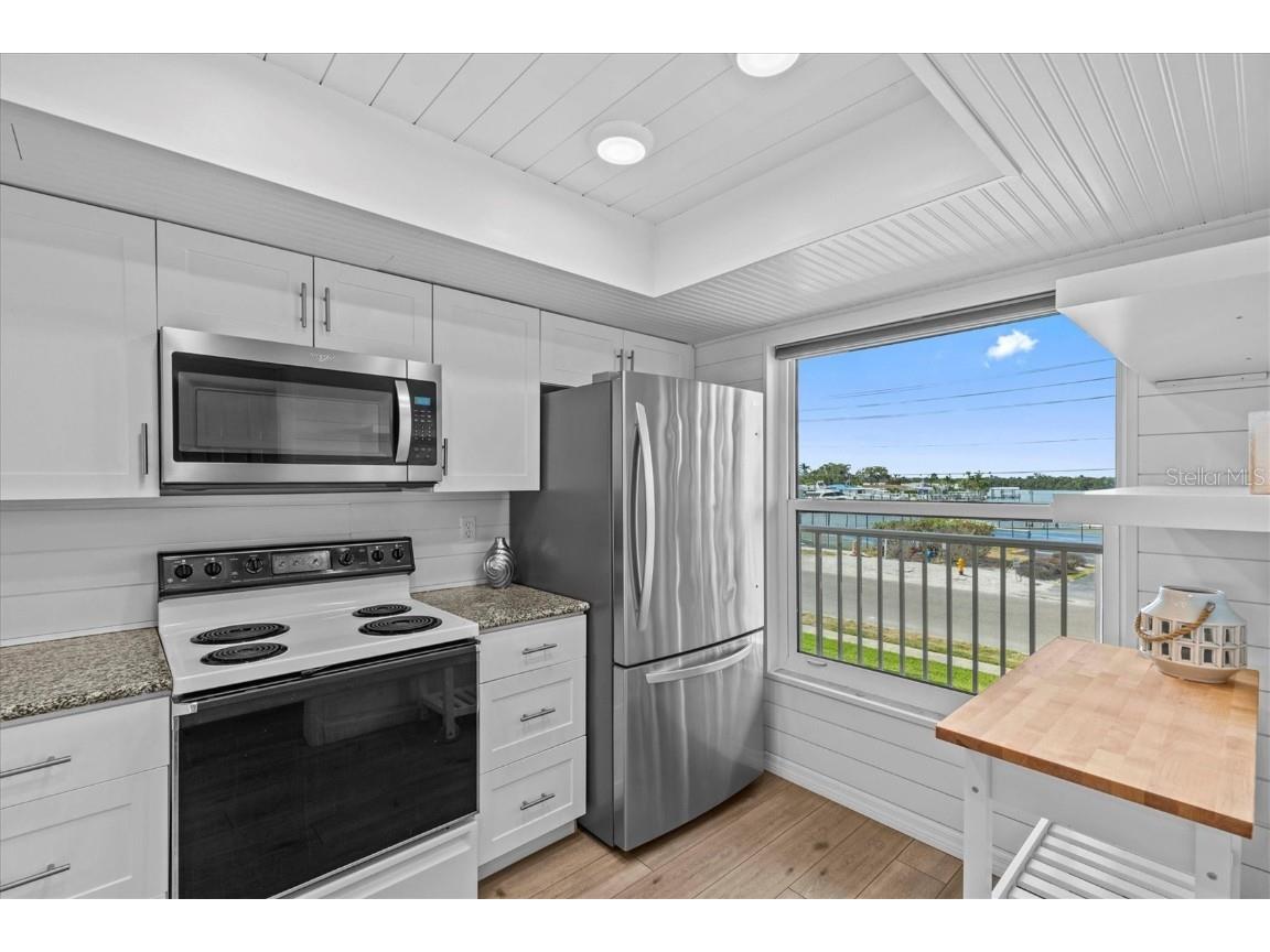 105 Island Way #126 Clearwater Beach FL 33767 TB8393150 image6