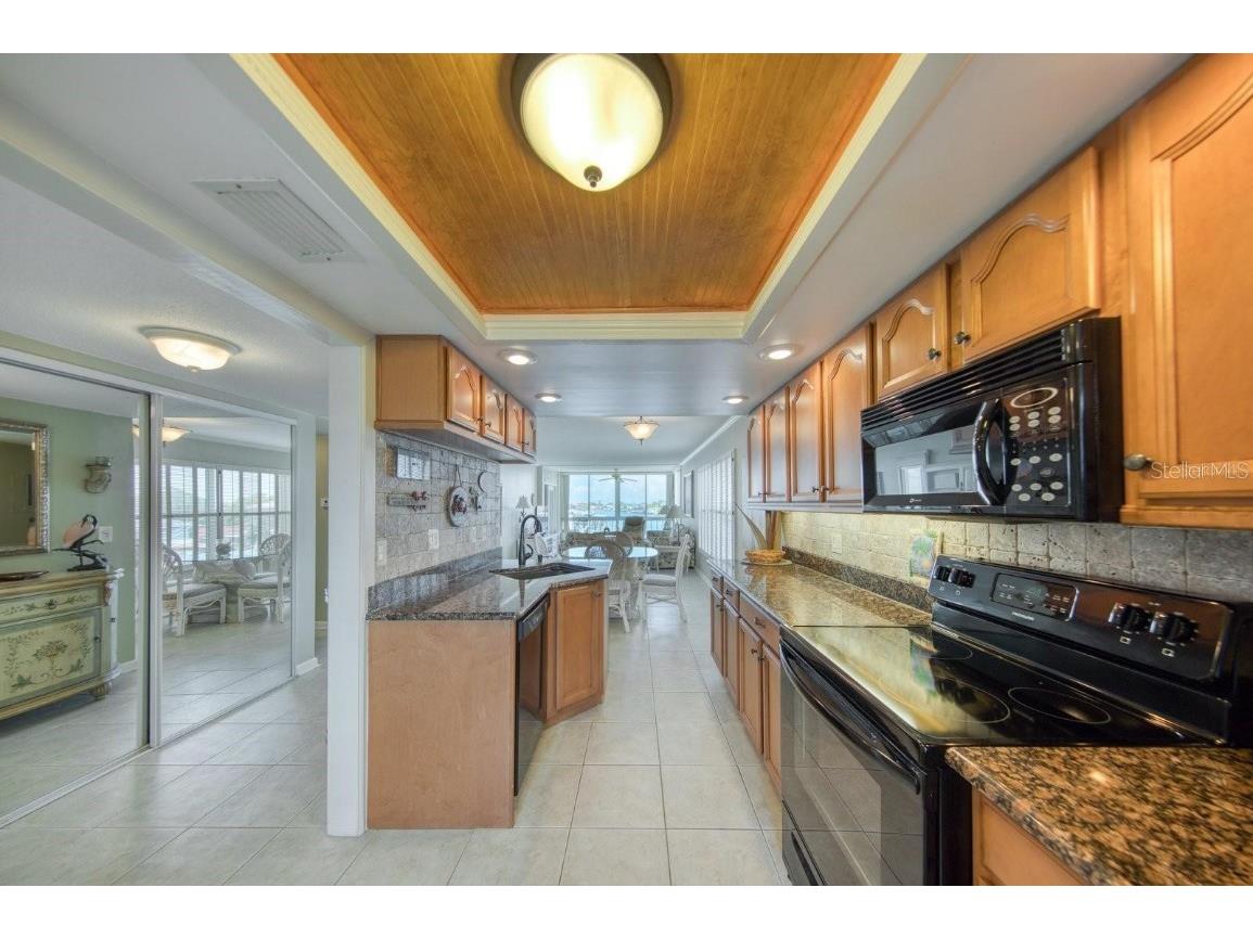 105 Island Way #138 Clearwater Beach FL 33767 TB8400694 image14