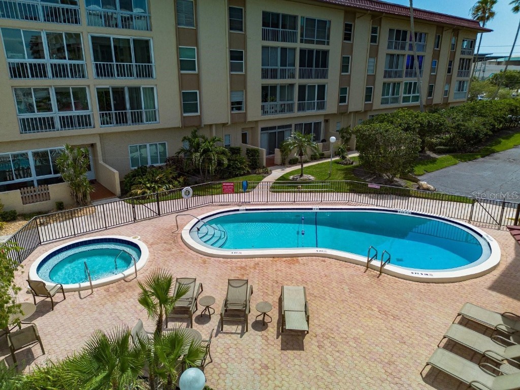 105 Island Way #138 Clearwater Beach FL 33767 TB8400694 image4