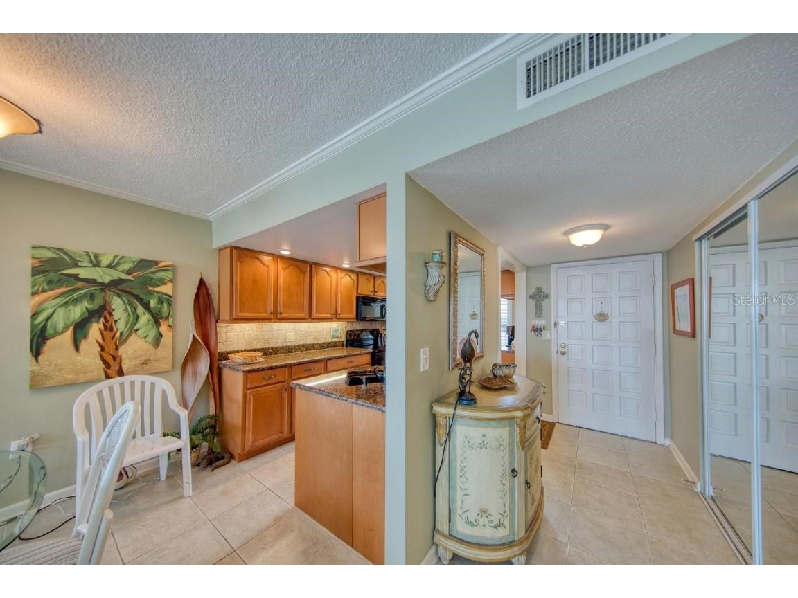 105 Island Way #138 Clearwater Beach FL 33767 TB8400694 image7